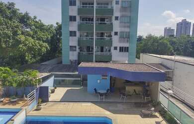 Imagem: O apartamento possui 3 Dormitórios, 2 Banheiros, 2 Vagas na