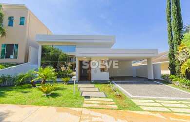 Imagem: A casa em condomínio possui 4 Dormitórios, 5 Banheiros, 4