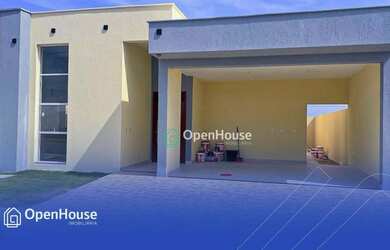 Imagem: A casa em condomínio possui 3 Dormitórios, 2 Banheiros, 4