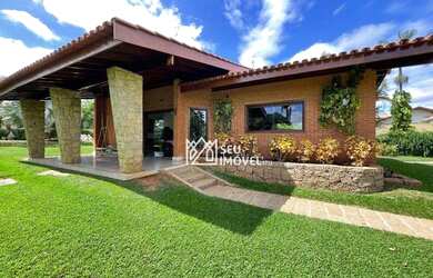 Imagem: A casa em condomínio possui 4 Dormitórios, 5 Banheiros, 5