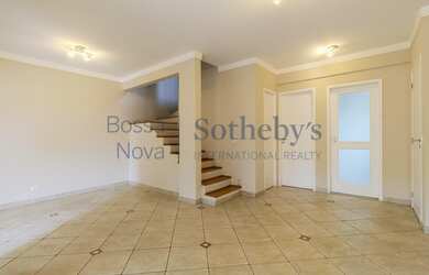 Imagem: A casa em condomínio à venda possui 3 Dormitórios, 4 Banheiros