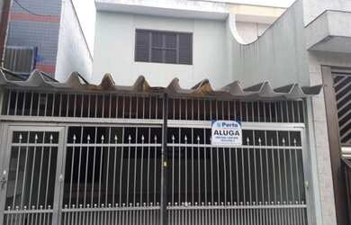 Imagem: A casa possui 3 Dormitórios, 3 Banheiros, 2 Vagas na garagem