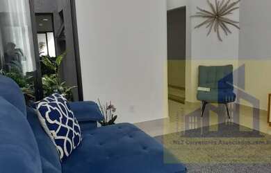 Imagem: A casa possui 3 Dormitórios, 3 Banheiros, 2 Vagas na garagem