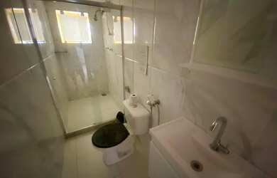 Imagem 4: Casa e Loja. 2 Vagas na garageme2 Dormitórios