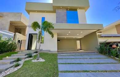 Imagem: A casa em condomínio possui 3 Dormitórios, 2 Banheiros, 4