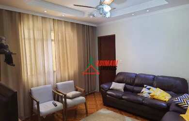 Imagem: A casa possui 4 Dormitórios, 3 Banheiros, 1 Vaga na garagem