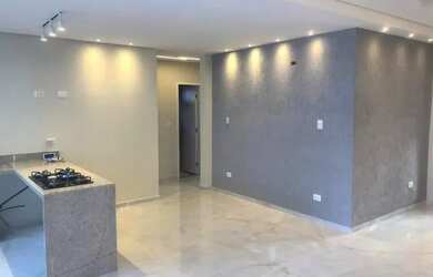 Imagem: A casa possui 4 Dormitórios, 2 Banheiros, 2 Vagas na garagem