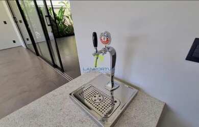 Imagem 9: Bela Vista. Piscina, Varanda, Área de serviçoe468m² de Área