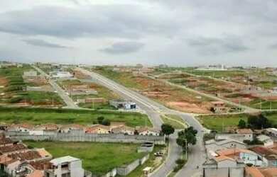 Imagem: O terreno possui 2.700m² de Área e está localizado em Setville