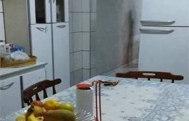 Imagem 11: CASA CARAPICUÍBA. 230m² de Área, 2 Vagas na garageme3 Dormitórios