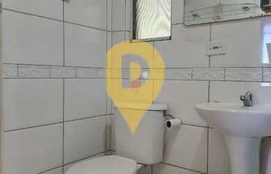 Imagem: O apartamento possui 3 Dormitórios, 1 Banheiro, 1 Vaga na garagem