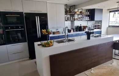 Imagem: O apartamento possui 3 Dormitórios, 3 Banheiros, 2 Vagas na