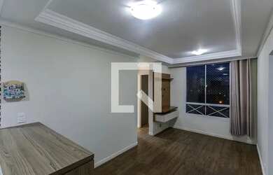 Imagem: O apartamento possui 3 Dormitórios, 1 Banheiro, 1 Vaga na garagem