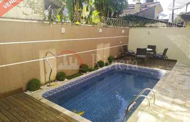 Imagem: A casa em condomínio possui 3 Dormitórios, 3 Banheiros, 2