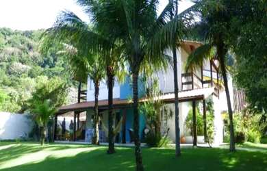 Imagem: A casa em condomínio possui 3 Dormitórios, 3 Banheiros, 3