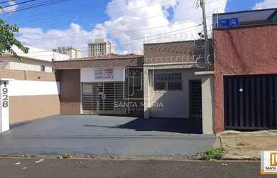 Imagem: O depósito possui 4 Vagas na garagem, 180m² de Área e está