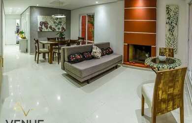 Imagem: A casa em condomínio possui 3 Dormitórios, 4 Banheiros, 4