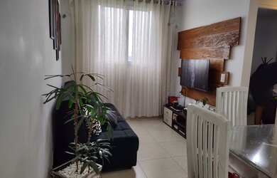 Imagem: O apartamento possui 2 Dormitórios, 1 Banheiro, 1 Vaga na garagem