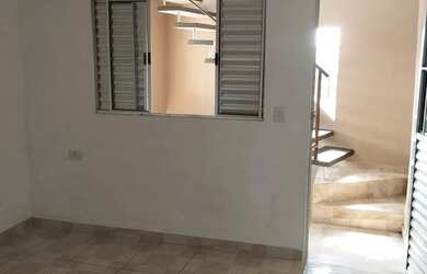 Imagem: A casa possui 1 Dormitório, 1 Banheiro, 50m² de Área e está