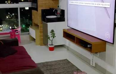 Imagem: O apartamento possui 2 Dormitórios, 1 Banheiro, 1 Vaga na garagem