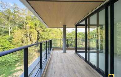 Imagem: O apartamento possui 2 Dormitórios, 3 Banheiros, 2 Vagas na