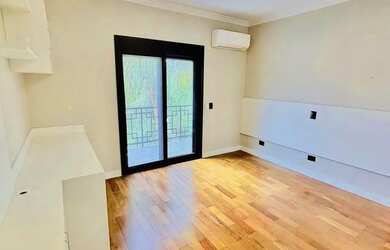 Imagem 15: RR8027 Casa 520m² CONDOMÍNIO RESIDENCIAL 1 - OPORTUNIDADE - 4 Suítes 6 Vagas - Santana de