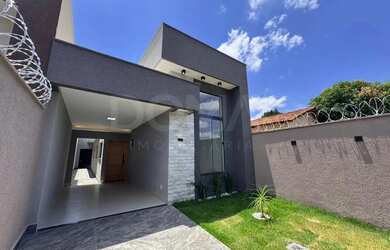 Imagem 2: Casa para Venda em Aparecida de Goiânia, Village Garavelo, 3 dormitórios,...