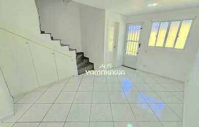 Imagem: A casa à venda possui 2 Dormitórios, 2 Banheiros, 1 Vaga na