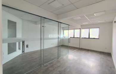 Imagem: O depósito possui 50m² de Área e está localizado em Centro