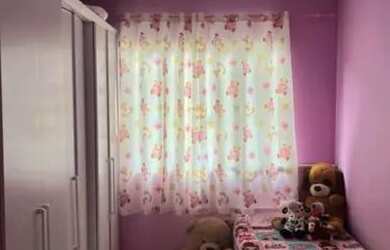 Imagem: A casa em condomínio possui 3 Dormitórios, 1 Banheiro, 2 Vagas