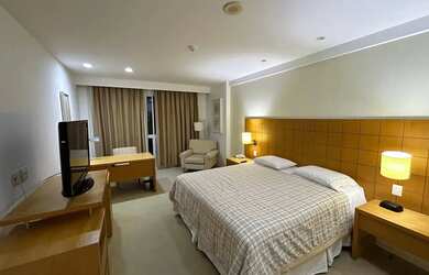 Imagem 2: Flat para aluguel possui 38 metros quadrados com 1 quarto em Glória -...