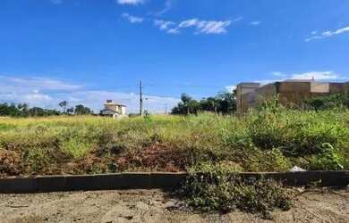 Imagem: O terreno possui 200m² de Área e está localizado em Vila