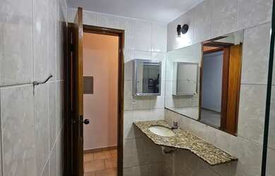 Imagem: O apartamento possui 3 Dormitórios, 2 Banheiros, 1 Vaga na