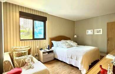 Imagem 12: Alto Luxo e conforto. Piscina, Ar-condicionado, Guarda roupae156m² de...