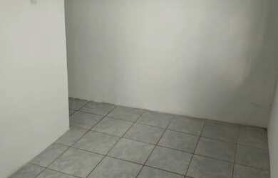 Imagem: A casa possui 2 Dormitórios, 1 Banheiro e está localizado