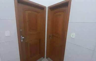 Imagem: O apartamento possui 3 Dormitórios, 1 Banheiro, 1 Vaga na garagem