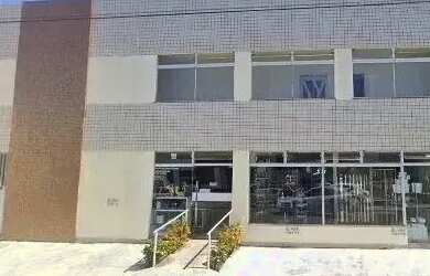 Imagem: O depósito possui 5 Vagas na garagem, 461m² de Área e está