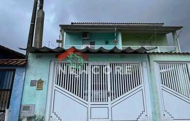 Imagem: A casa possui 3 Dormitórios, 3 Banheiros, 1 Vaga na garagem