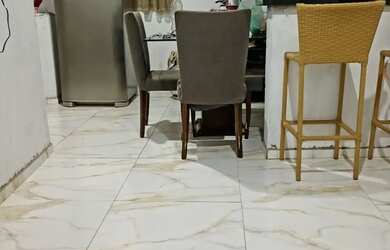 Imagem: A casa possui 1 Dormitório, 1 Banheiro, 1 Vaga na garagem e