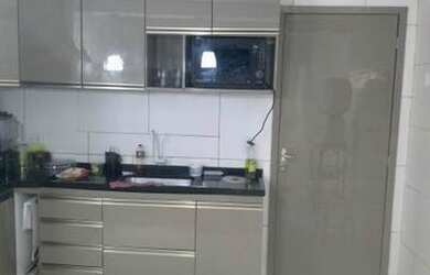 Imagem: A casa possui 3 Dormitórios, 3 Banheiros, 1 Vaga na garagem