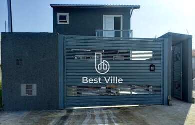 Imagem: A casa possui 3 Dormitórios, 4 Banheiros, 2 Vagas na garagem