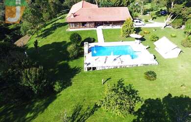 Imagem: A chácara possui 420m² de Área e está localizado em São