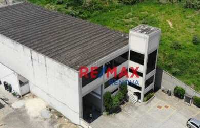 Imagem: O depósito possui 5 Vagas na garagem, 1.000m² de Área e