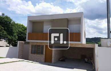 Imagem: A casa em condomínio possui 3 Dormitórios, 5 Banheiros, 4