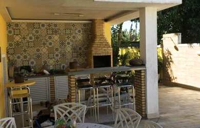 Imagem 4: Casa de luxo. Piscina, Churrasqueira, Ar-condicionadoeGuarda roupa