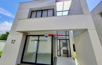 Imagem: A casa em condomínio possui 3 Dormitórios, 3 Banheiros, 2