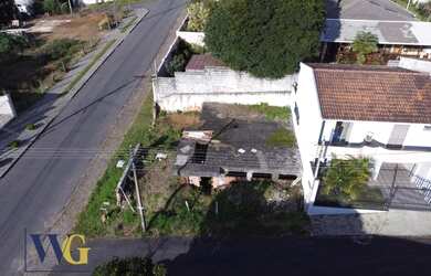 Imagem: O terreno possui 180m² de Área e está localizado em Centro