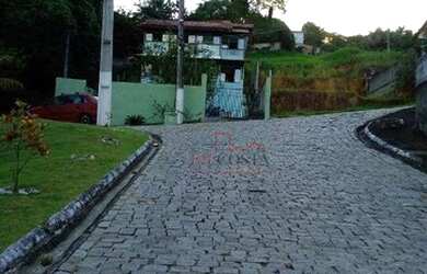 Imagem: A casa em condomínio possui 2 Dormitórios, 2 Banheiros, 3