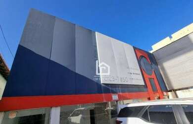 Imagem: O depósito possui 4 Vagas na garagem, 600m² de Área e está