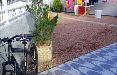 Imagem: A casa possui 2 Dormitórios, 1 Banheiro, 1 Vaga na garagem